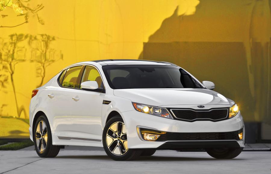  Kia Optima Hybrid 2012 года  (фото 28 из 32)